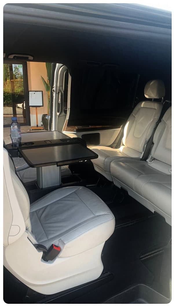 Vehicul interior 4